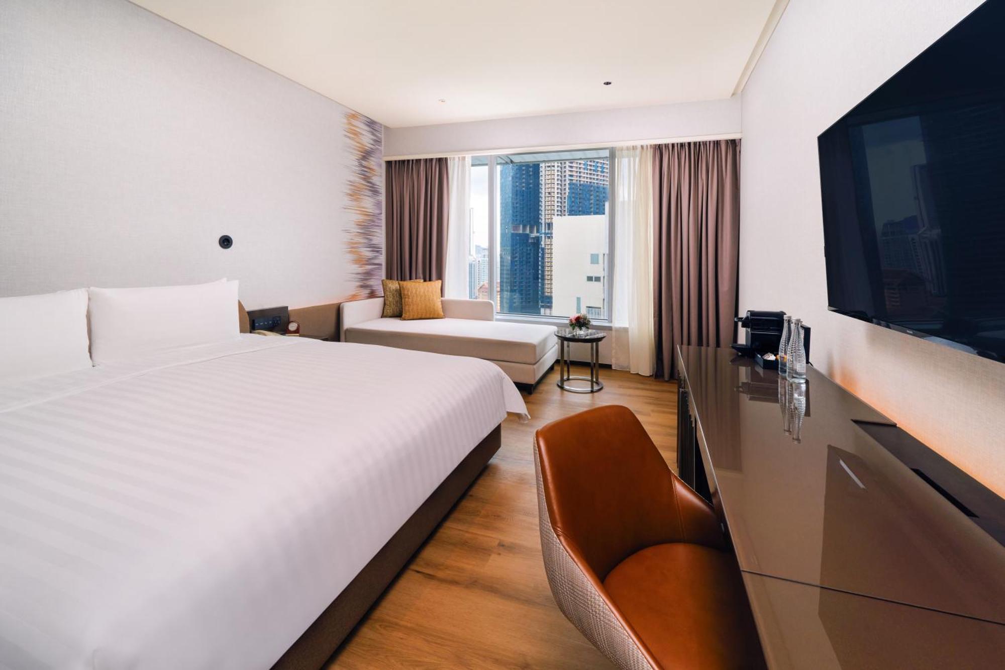 Hotel Traders Hotel,